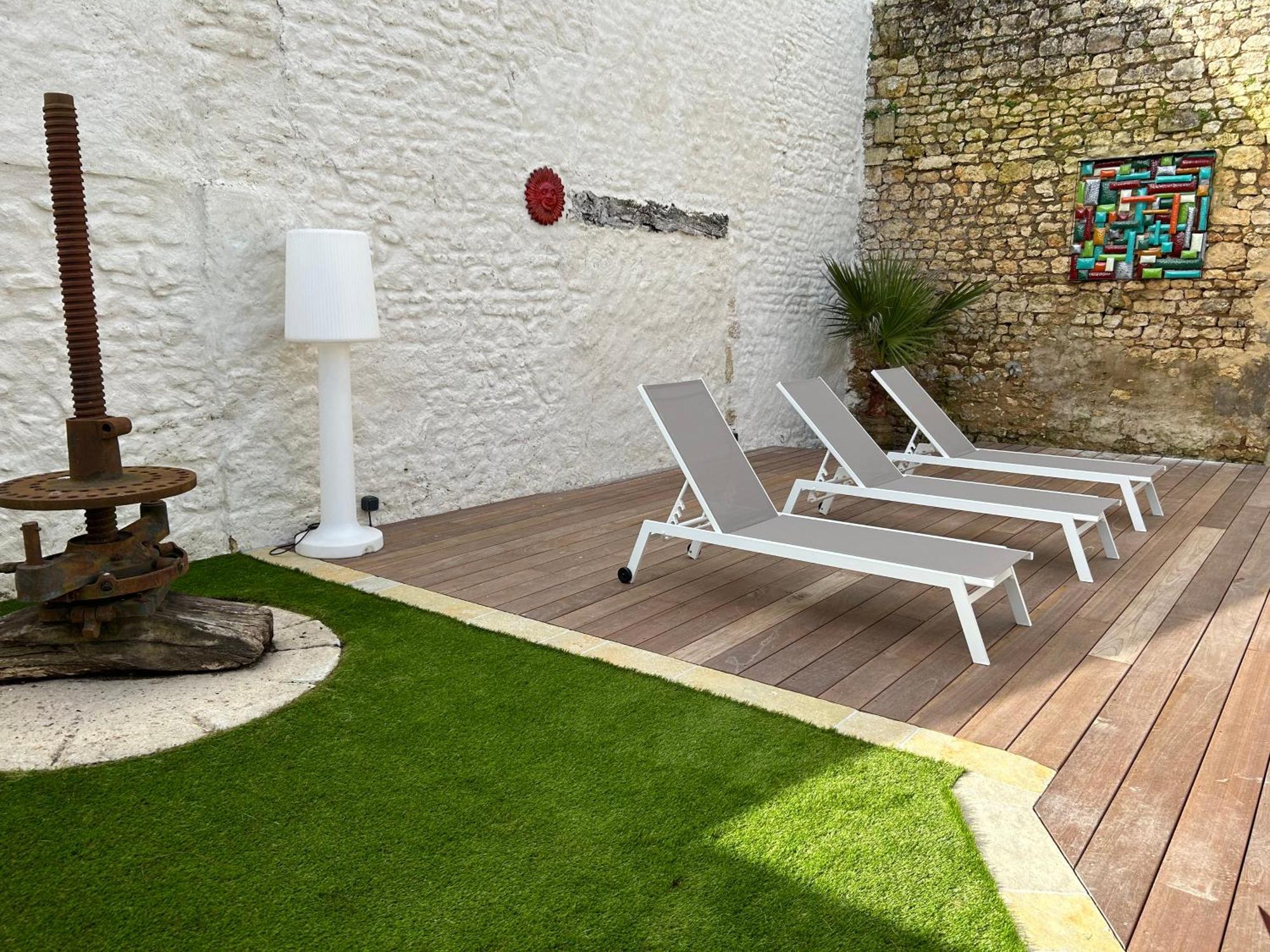 Gémozac Domaine De La Gemoliere B&B 외부 사진