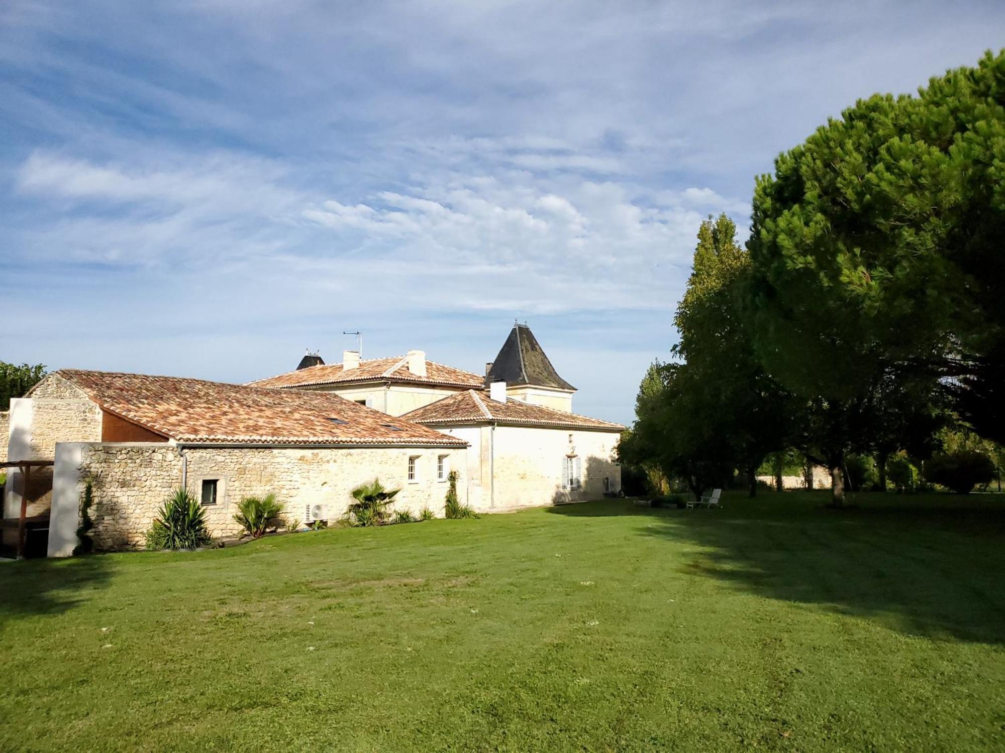 Gémozac Domaine De La Gemoliere B&B 외부 사진