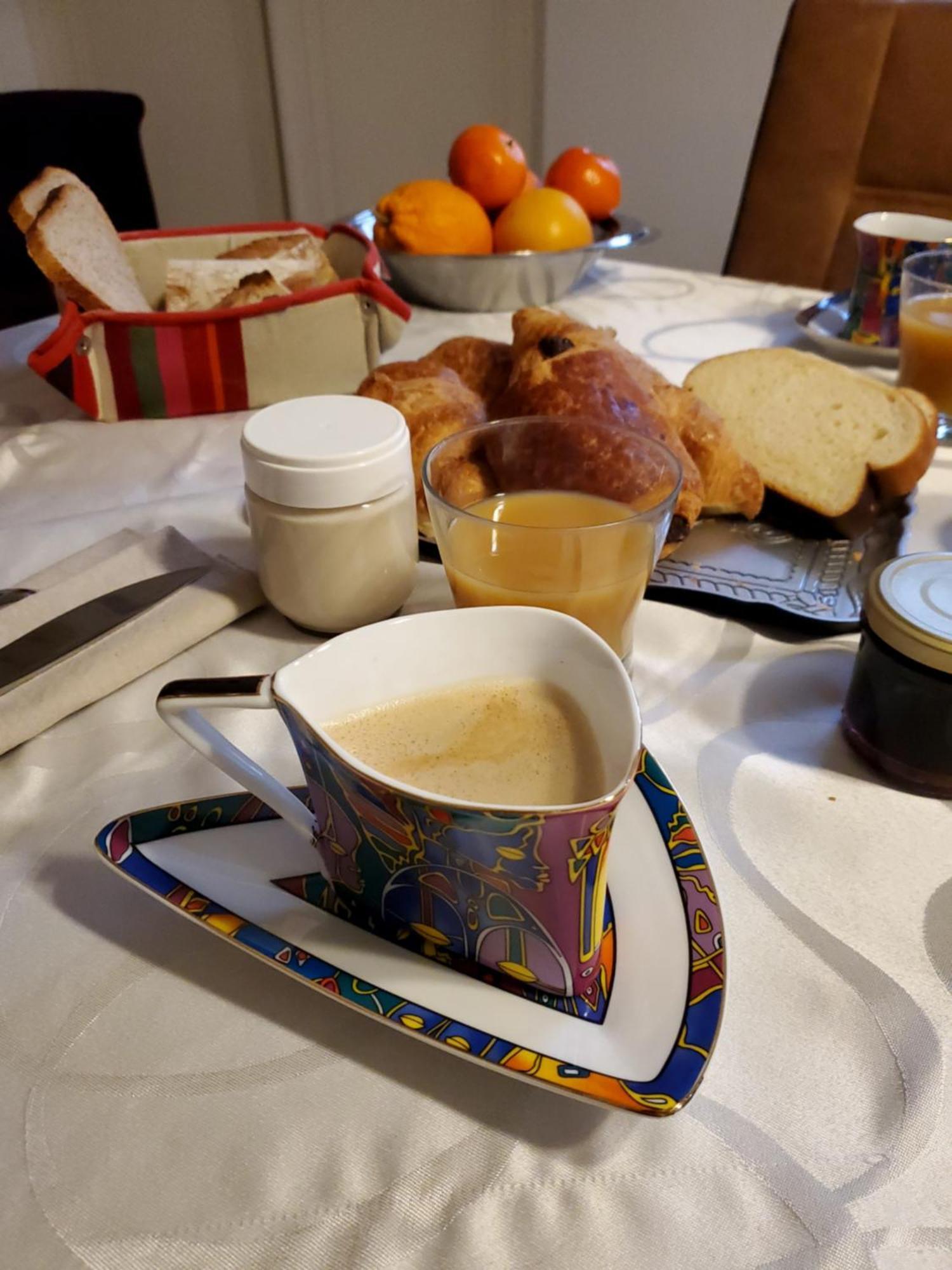 Gémozac Domaine De La Gemoliere B&B 외부 사진