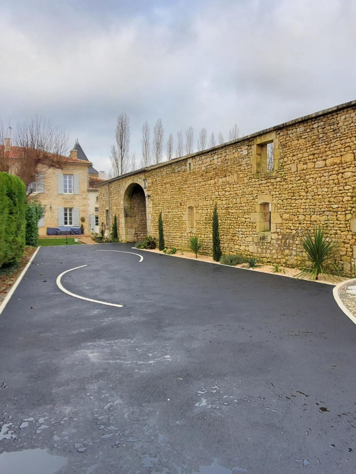 Gémozac Domaine De La Gemoliere B&B 외부 사진
